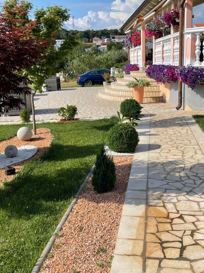 Natalija 3*